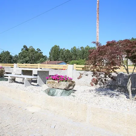 アパート Turisticos Chans Do Carrasco S L U トゥイ