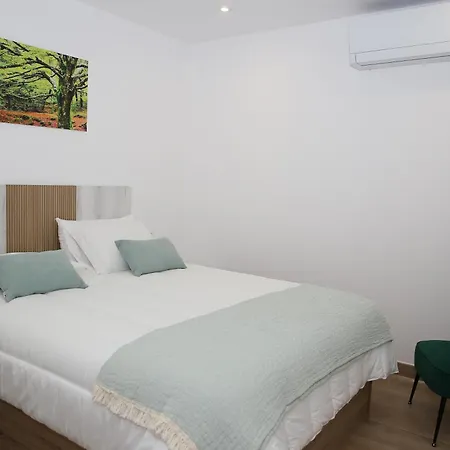 Turisticos Chans Do Carrasco S L U アパート トゥイ